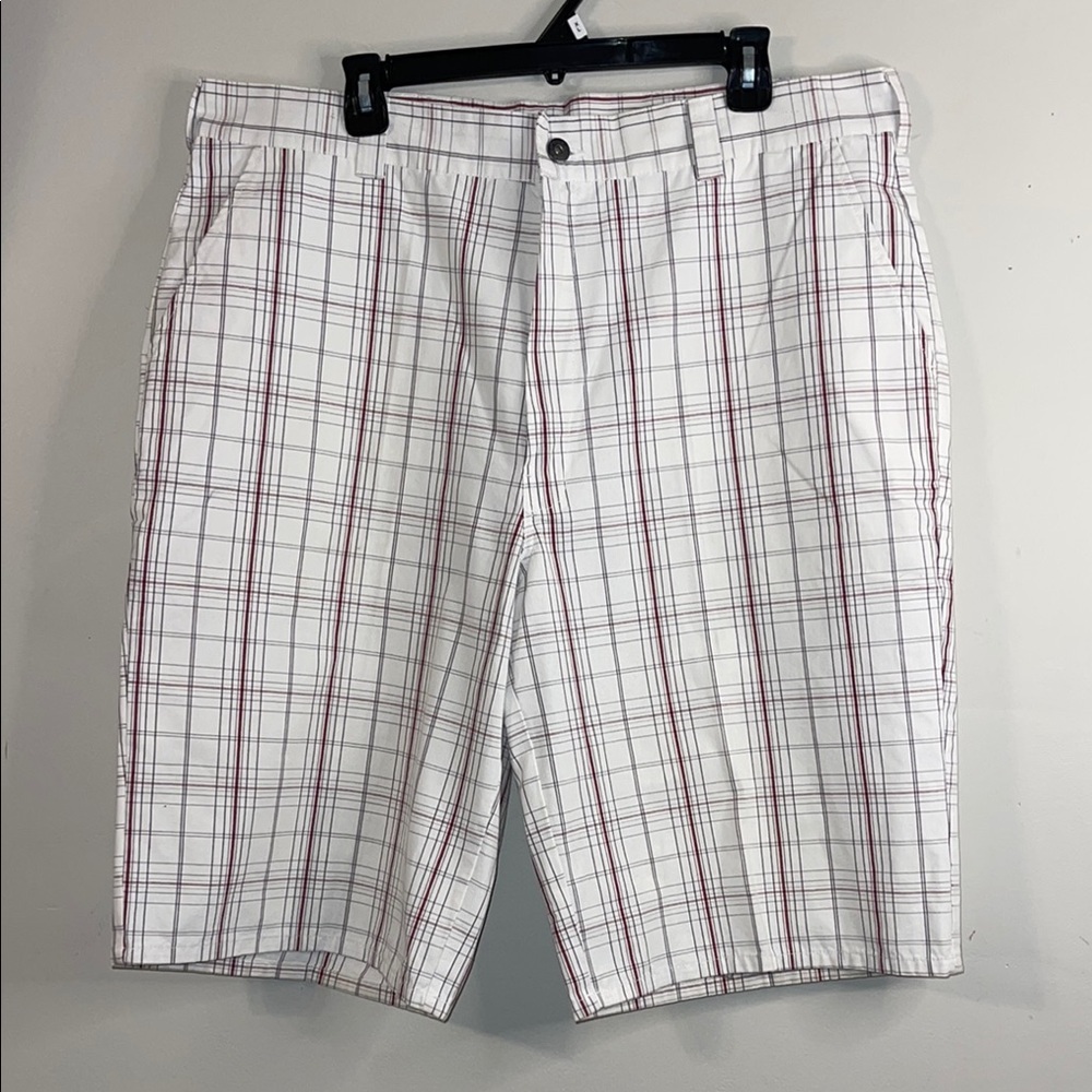 Dickies White Red Plaid Flat Front Shorts Size 40 Waist #99